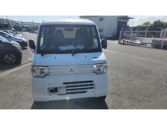 Mitsubishi Minicab Van 1