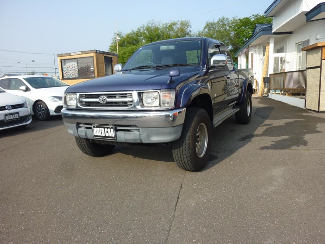 Toyota Hilux 1