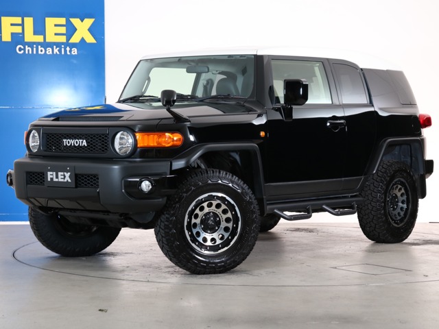 Toyota FJ Cruiser 2