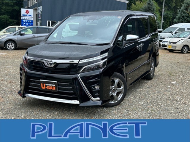 Toyota Voxy 1