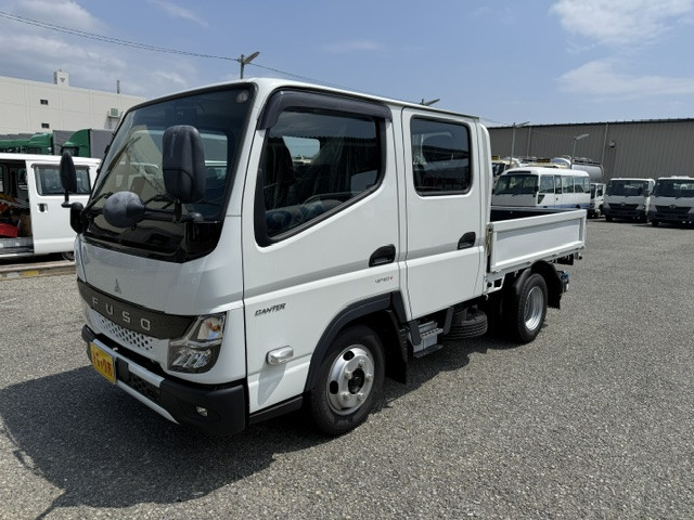 Mitsubishi Fuso Canter 1