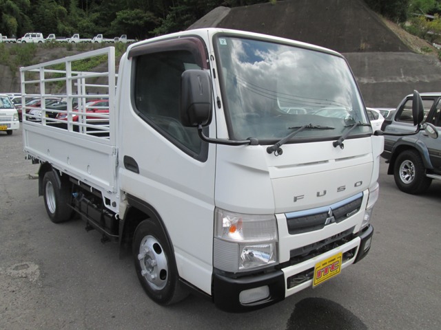 Mitsubishi Fuso Canter 1