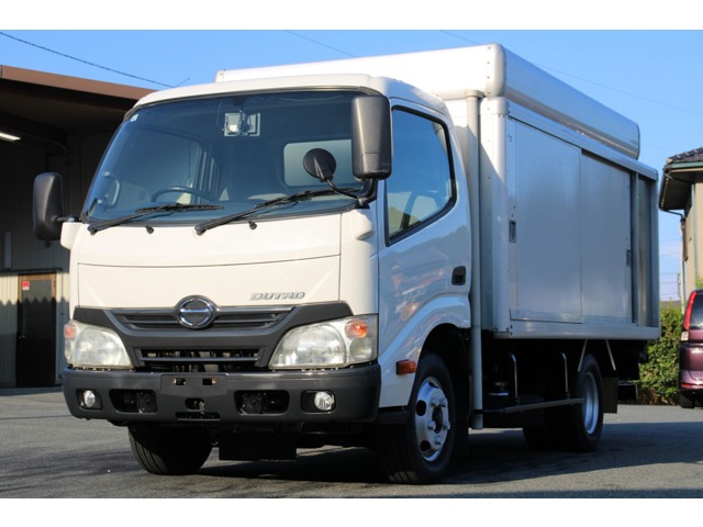 2013 Hino Dutro
