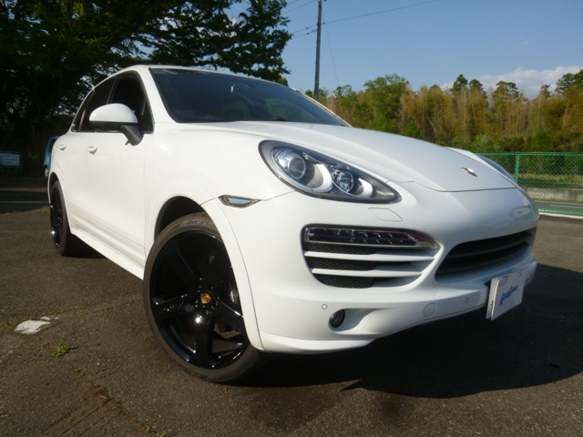 Porsche Cayenne 2