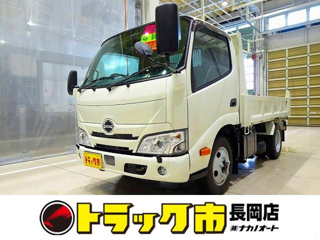 Hino Dutro 1