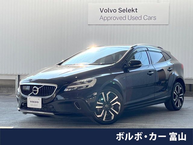 Volvo V40 Cross Country 1