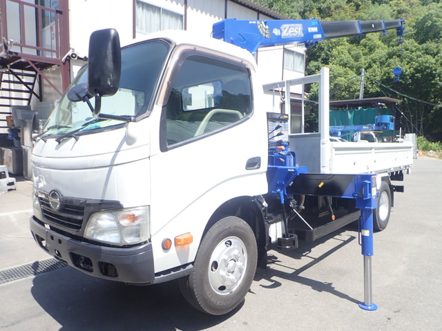 2011 Hino Dutro