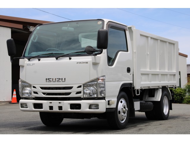 2017 Isuzu Elf