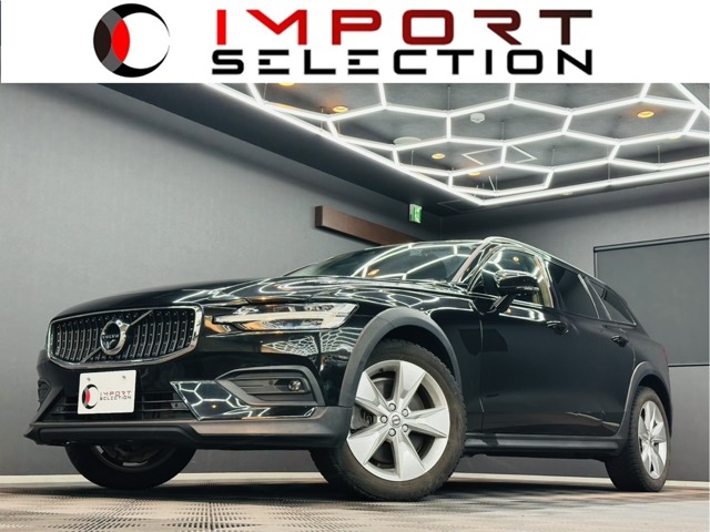 Volvo V60 Cross Country 1