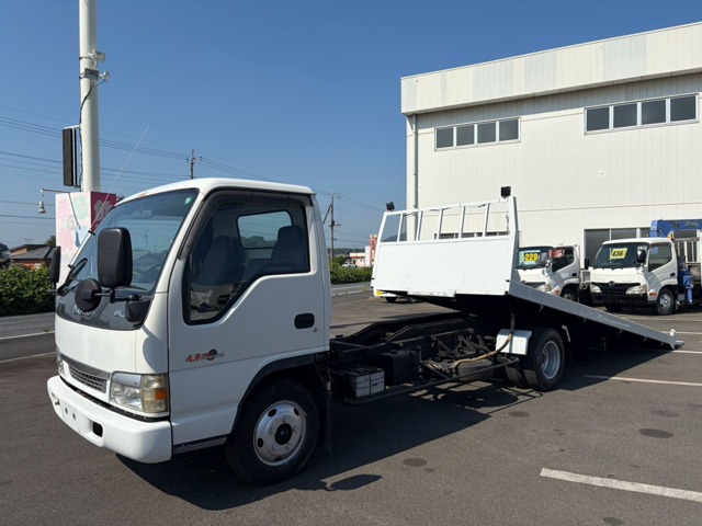 Isuzu Elf 1