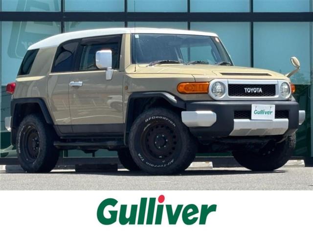 Toyota FJ Cruiser 2