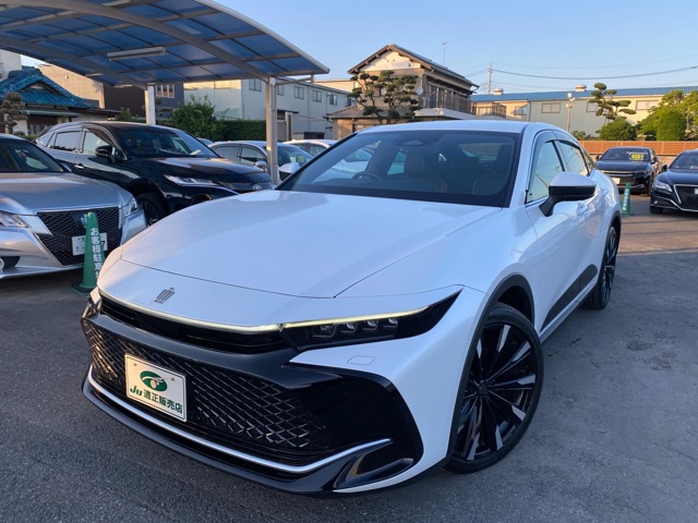 Toyota Crown Crossover 1