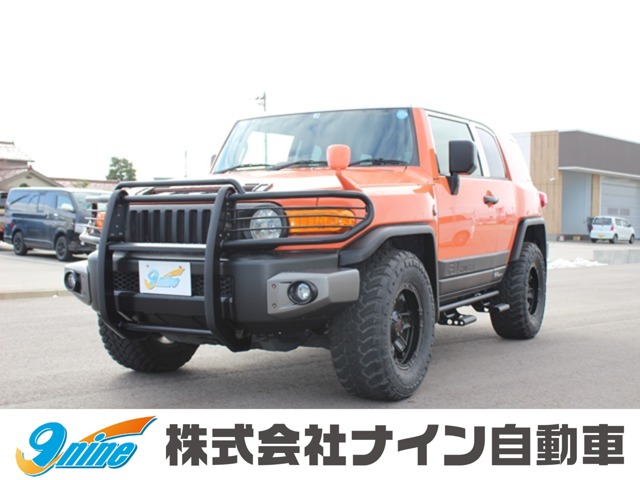 Toyota FJ Cruiser 2