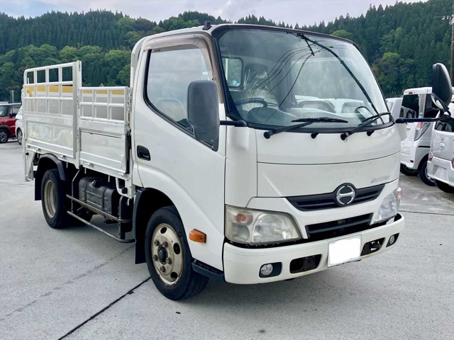 Hino Dutro 1