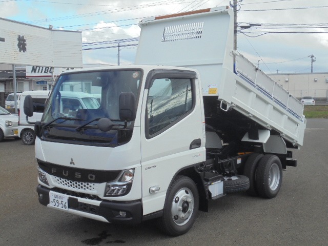Mitsubishi Fuso Canter 1