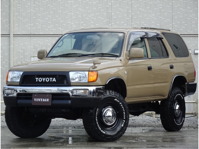 Toyota Hilux Surf 2