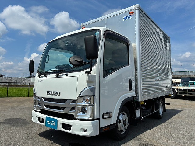 2023 Isuzu Elf