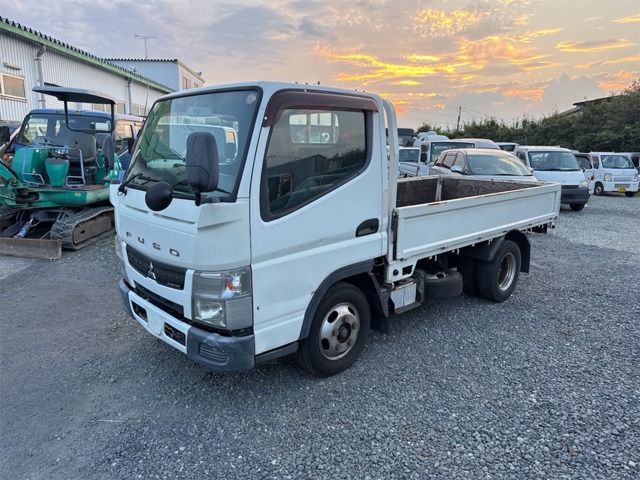 Mitsubishi Fuso Canter 1