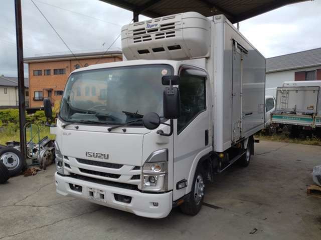 2022 Isuzu Elf