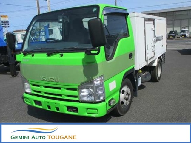 2013 Isuzu Elf