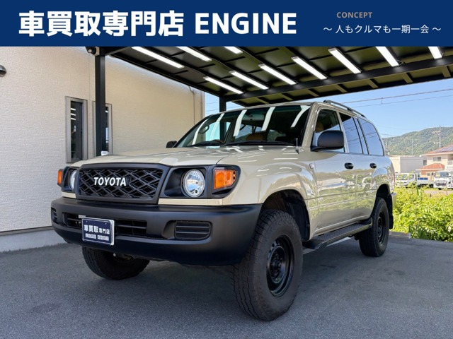 Toyota Land Cruiser 100 2