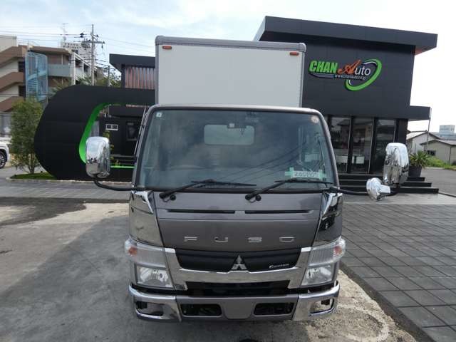 Mitsubishi Fuso Canter 2