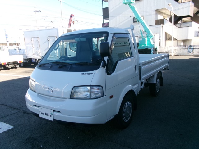 Mazda Bongo Truck 1