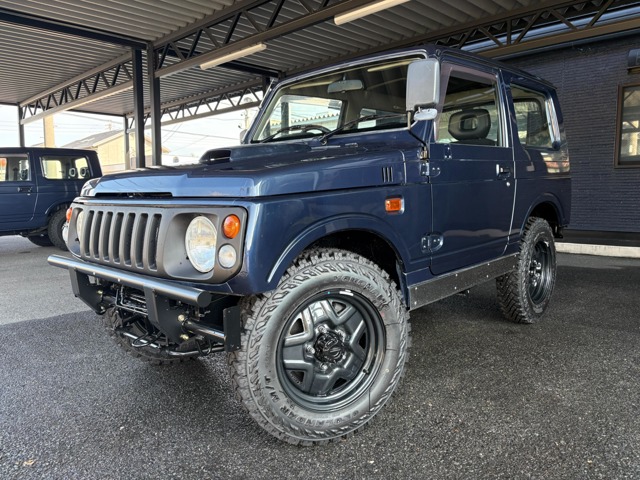 Suzuki Jimny 1