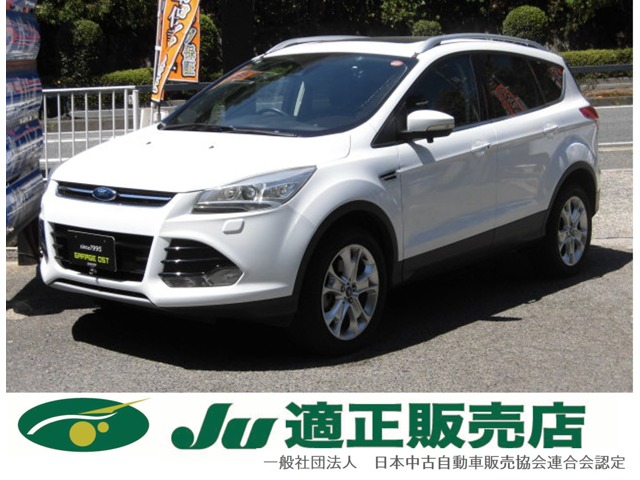 Ford Kuga Titanium 4WD with genuine leather seats, sunroof, hands-free power liftgate, genuine audio, Bluetooth, Backup Camera, side camera, driving recorder, seat heater, cruise control, obstacle sensor