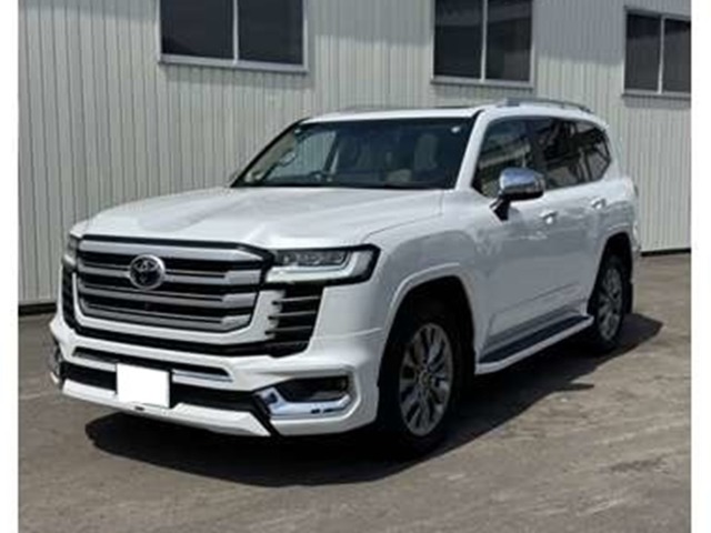 Toyota Land Cruiser 300 2