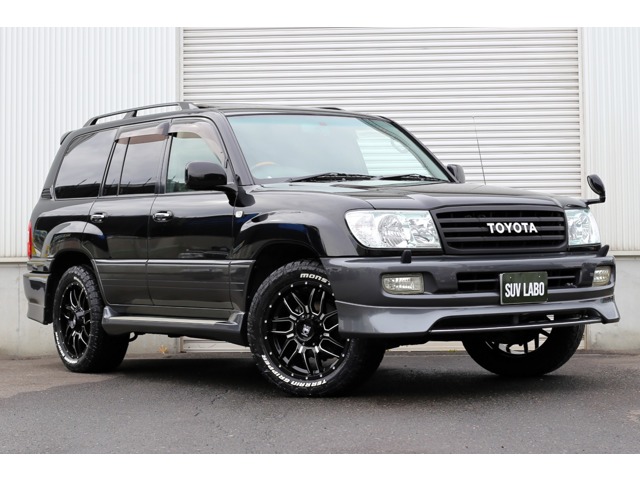 Toyota Land Cruiser 100 2