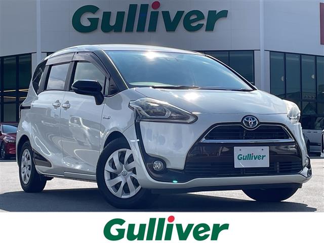 Toyota Sienta 1