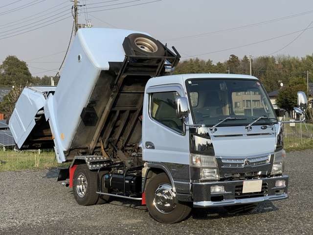 Mitsubishi Fuso Canter 1