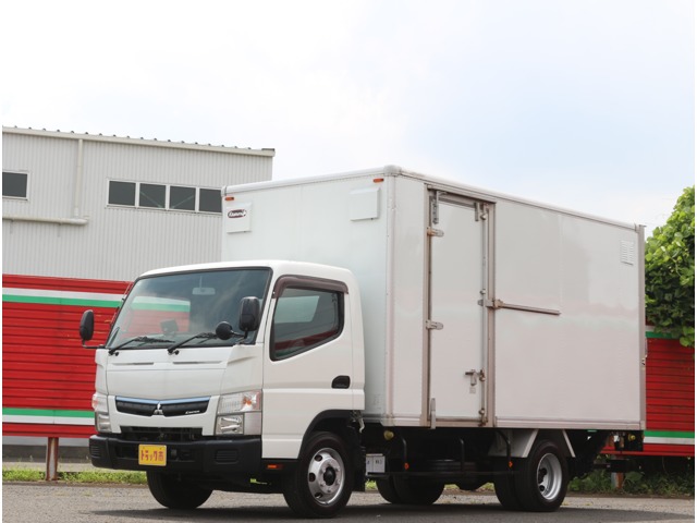 Mitsubishi Fuso Canter 1