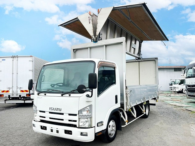 Isuzu Elf 1