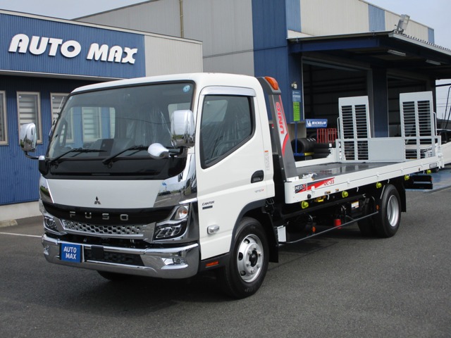 Mitsubishi Fuso Canter 1