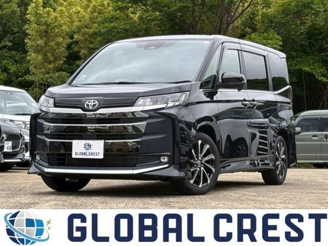 Toyota Noah 1