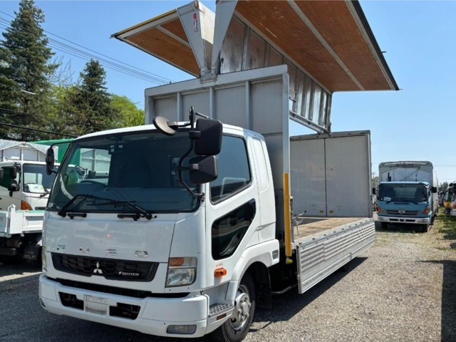Mitsubishi Fuso Fighter 1