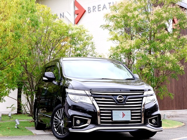 Nissan Elgrand 2