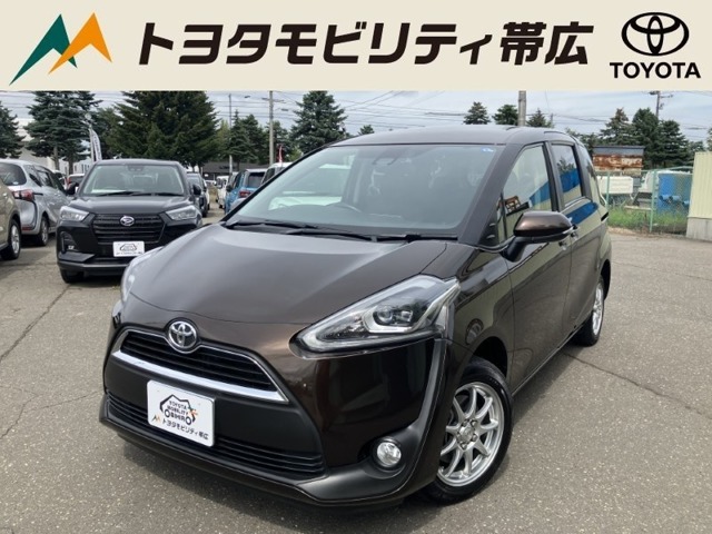 Toyota Sienta 1