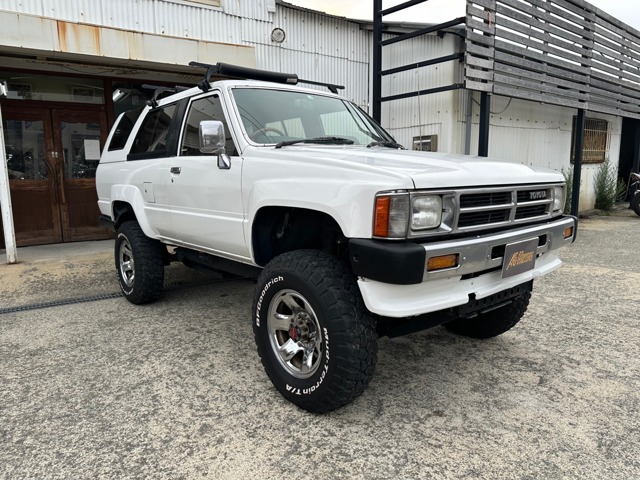 Toyota Hilux Surf 1