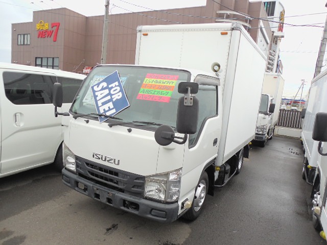 Isuzu Elf 1
