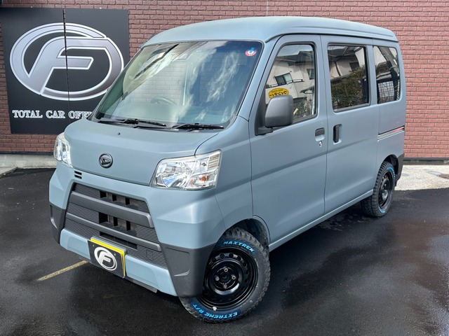 Daihatsu Hijet Cargo 1