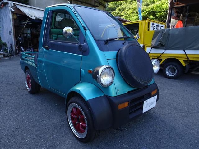 Daihatsu Midget II 1