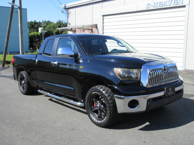 Toyota Tundra 2