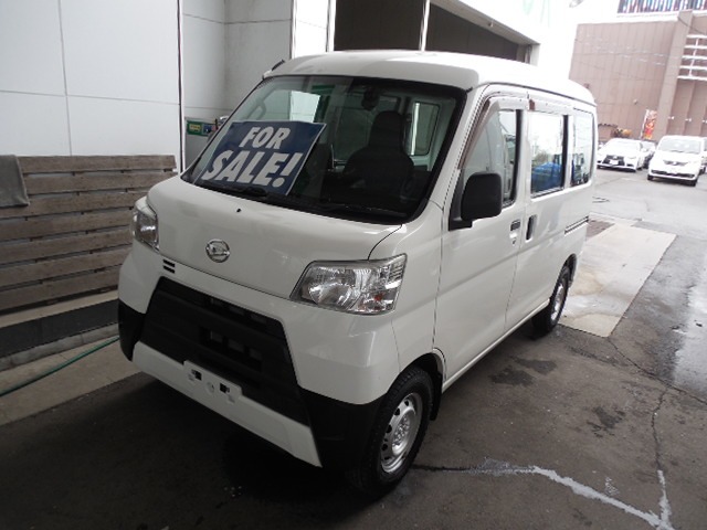 Daihatsu Hijet Cargo 1