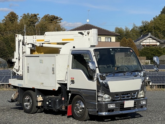 2006 Isuzu Elf