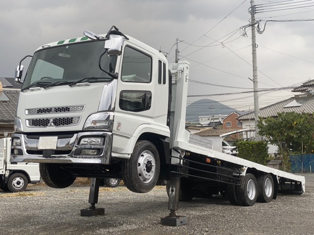 Mitsubishi Fuso Super Great 1