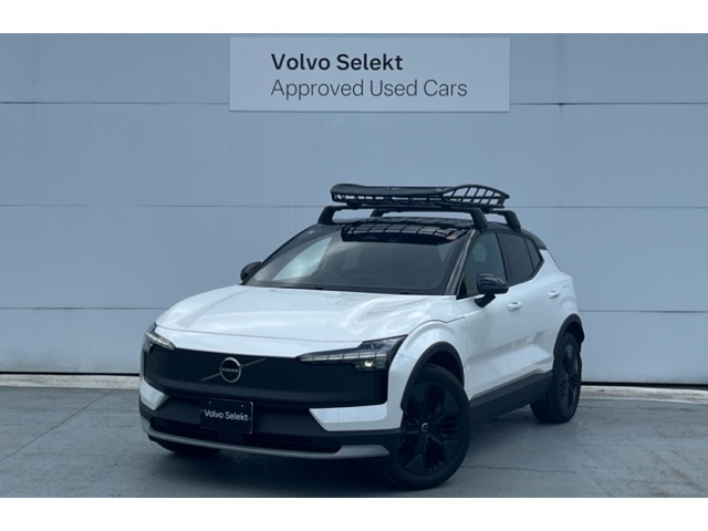 Volvo EX30Cross Country 1