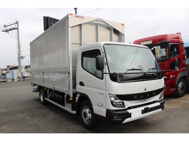 Mitsubishi Fuso Canter 1